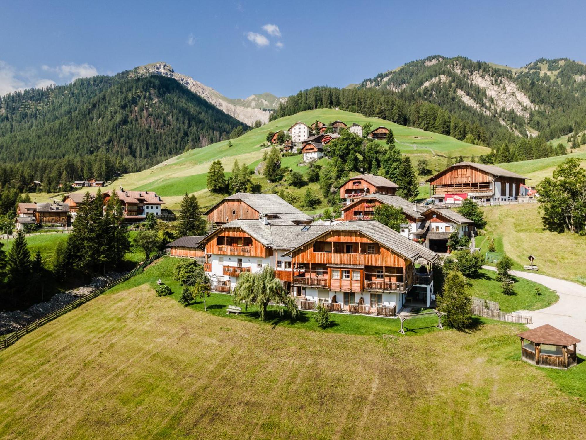Hotel Pension Odles San Martino in Badia Exterior foto