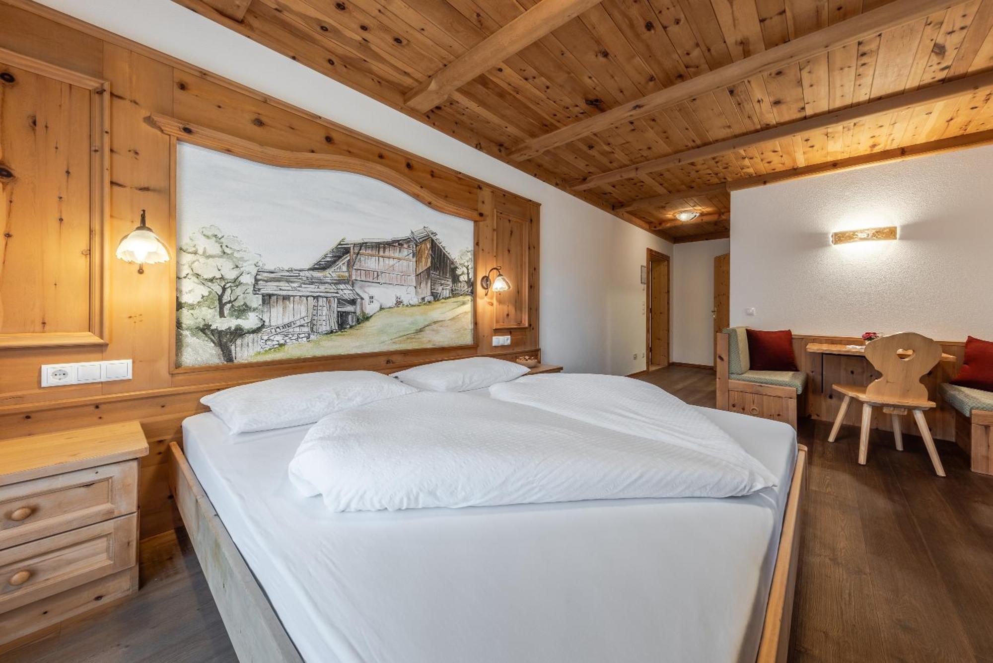 Hotel Pension Odles San Martino in Badia Exterior foto