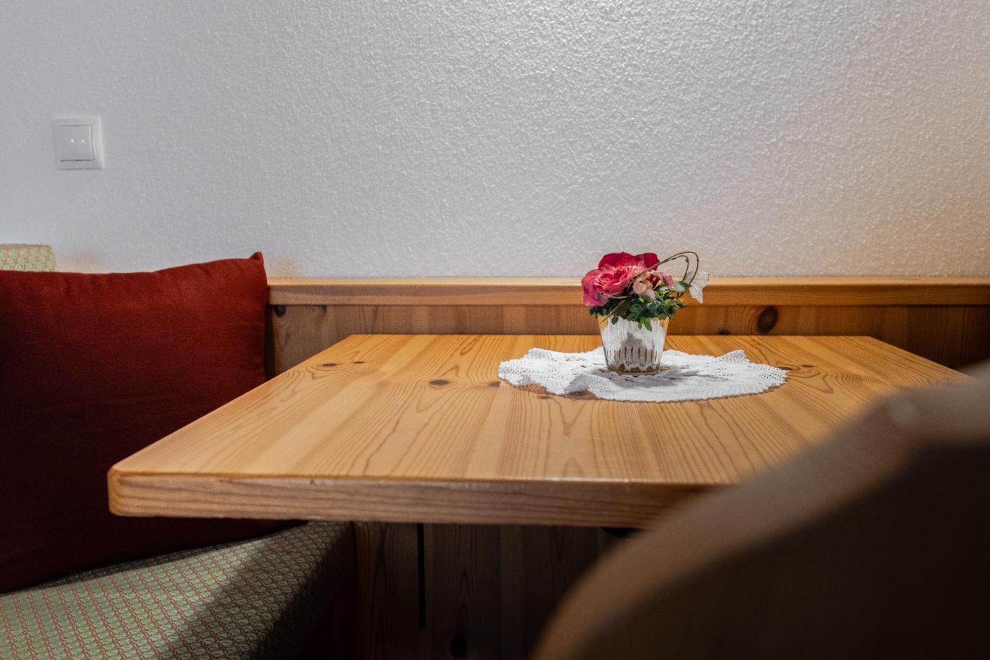 Hotel Pension Odles San Martino in Badia Exterior foto